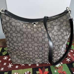 Coach Zip Top Tote with Field Plaid Print (Style F80028)